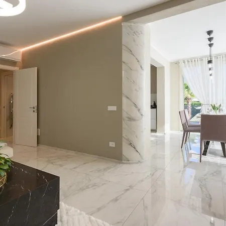 Villa Fiumetto By Mmega